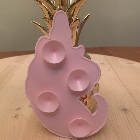 Mermaid Shaped Cosmetic Brush Cleaner - Picture 2 of 2